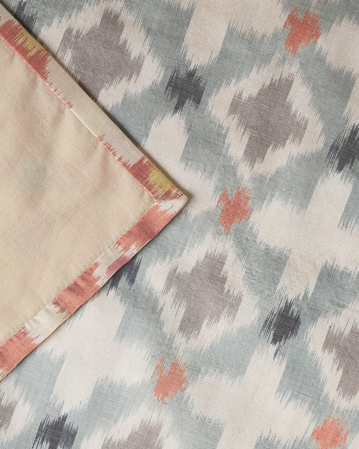 LOOM'S GAMBIT TABLE SILK