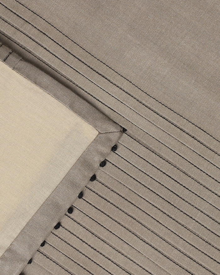 Corner detail of the pintucked border on the silk Tanchoi runner