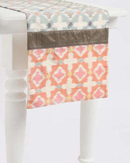 LOOM'S GAMBIT TABLE SILK