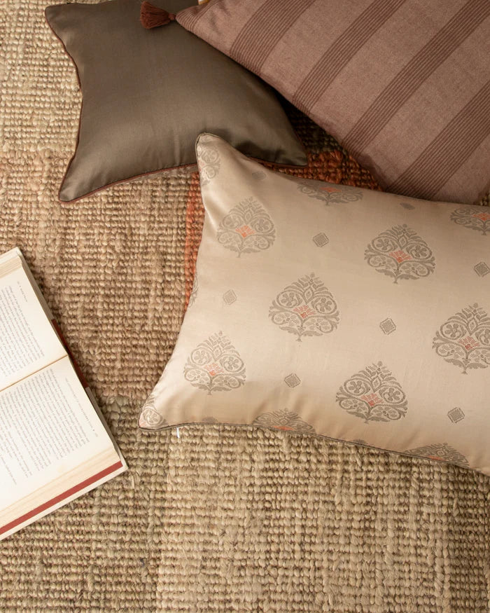 Silk Glow Cushion