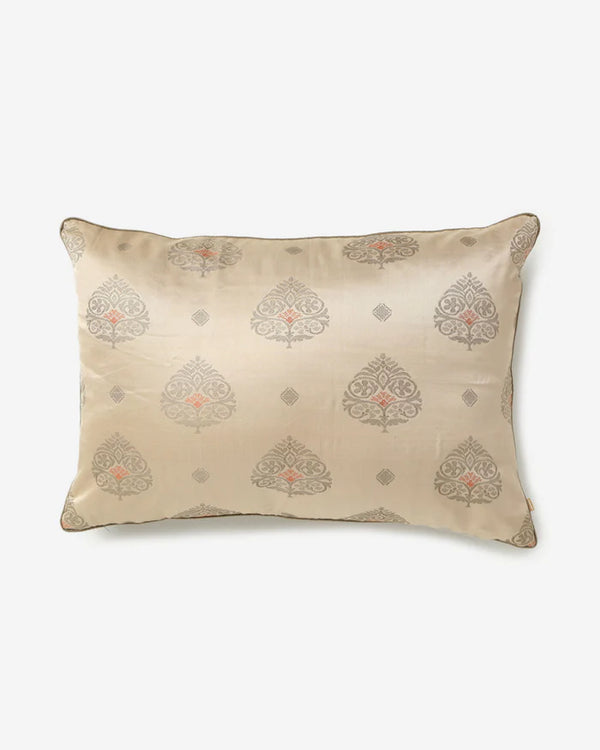 Silk Glow Cushion