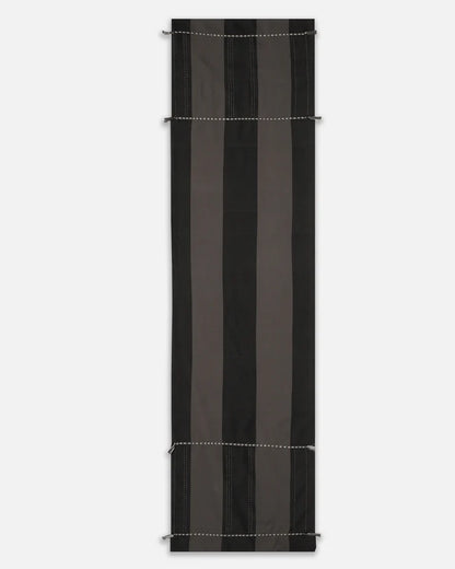 The Dot Matrix Runner (No. 19 Charcoal)