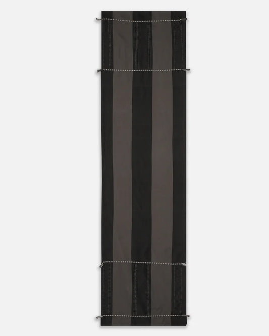 The Dot Matrix Runner (No. 19 Charcoal)